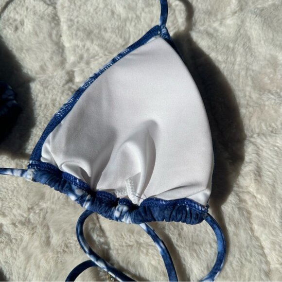 Victoria's Secret | Flounce Teeny Triangle Bikini Inkblot | Size Medium - Picture 8 of 11